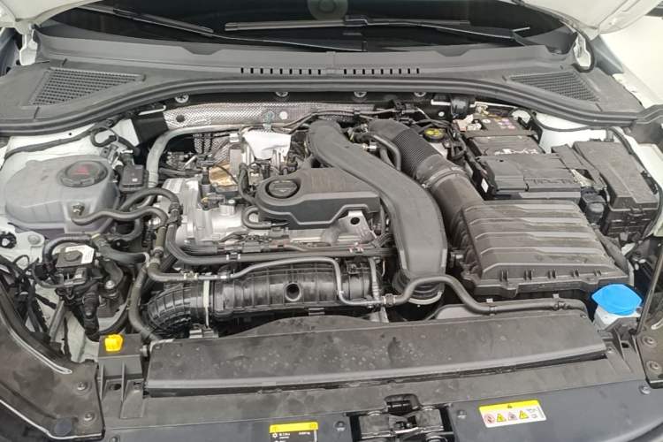 Used Volkswagen Lavida 2026 Pro 300TSI Starry Six Million Edition Engine Bay