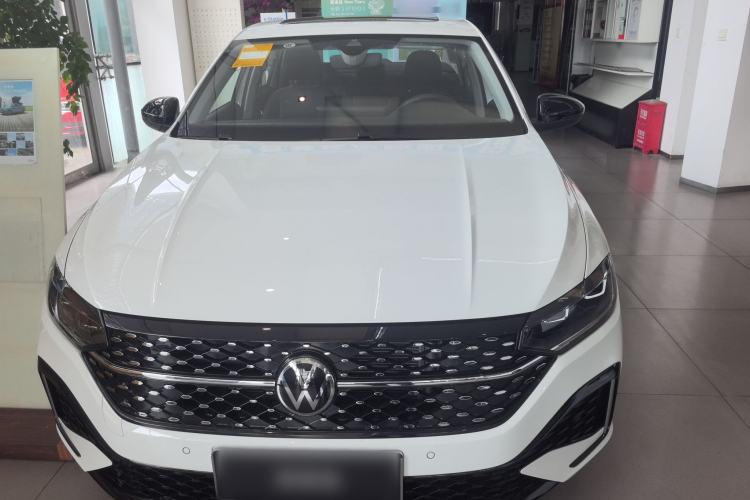 Used Volkswagen Lavida 2026 300TSI DSG Starry Leading Edition Exterior 2