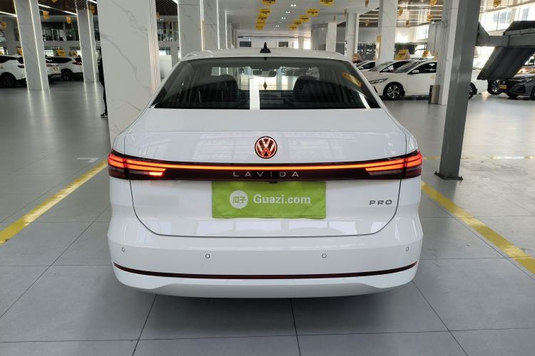 Used Volkswagen Lavida 2026 Pro 1.5L Six Million Edition Exterior 4