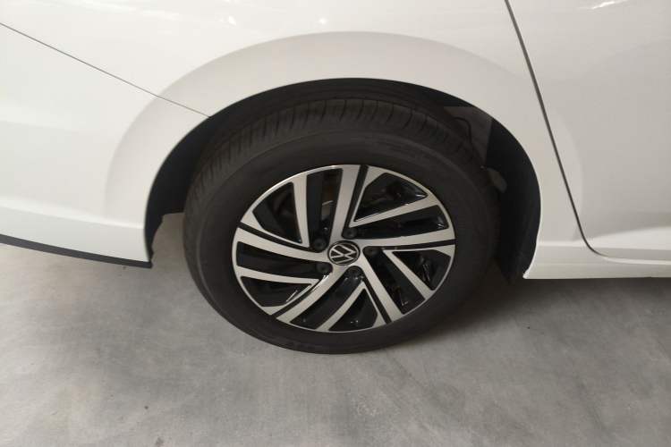Used Volkswagen Lavida 2026 1.5L Automatic Five-Million Edition Exterior 5