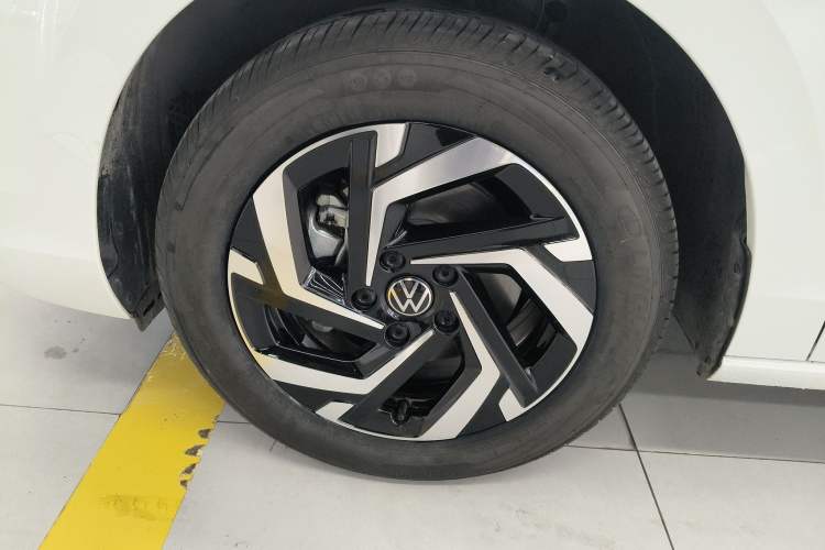 Used Volkswagen Lavida 2026 Pro 1.5L Six Million Edition Exterior 7