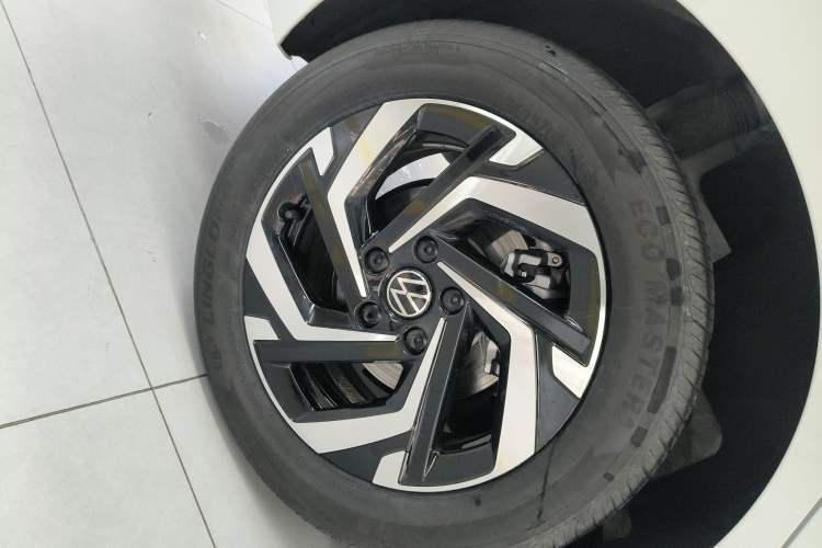Used Volkswagen Lavida 2026 Pro 1.5L Six Million Edition Exterior 8