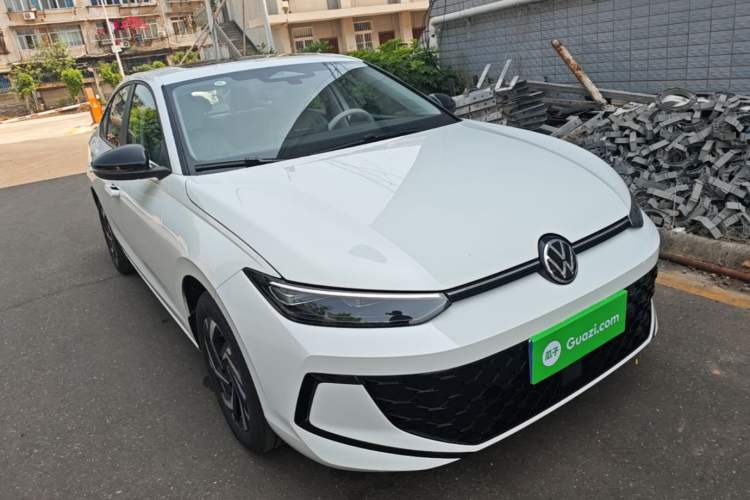 Used Volkswagen Lavida 2026 Pro 1.5L Starry Six Million Edition Front Right 45 Deg