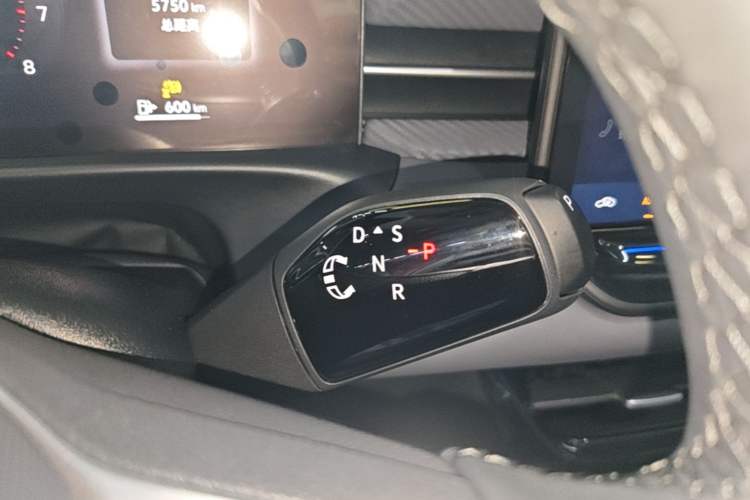 Used Volkswagen Lavida 2026 Pro 1.5L Starry Six Million Edition Gear Lever