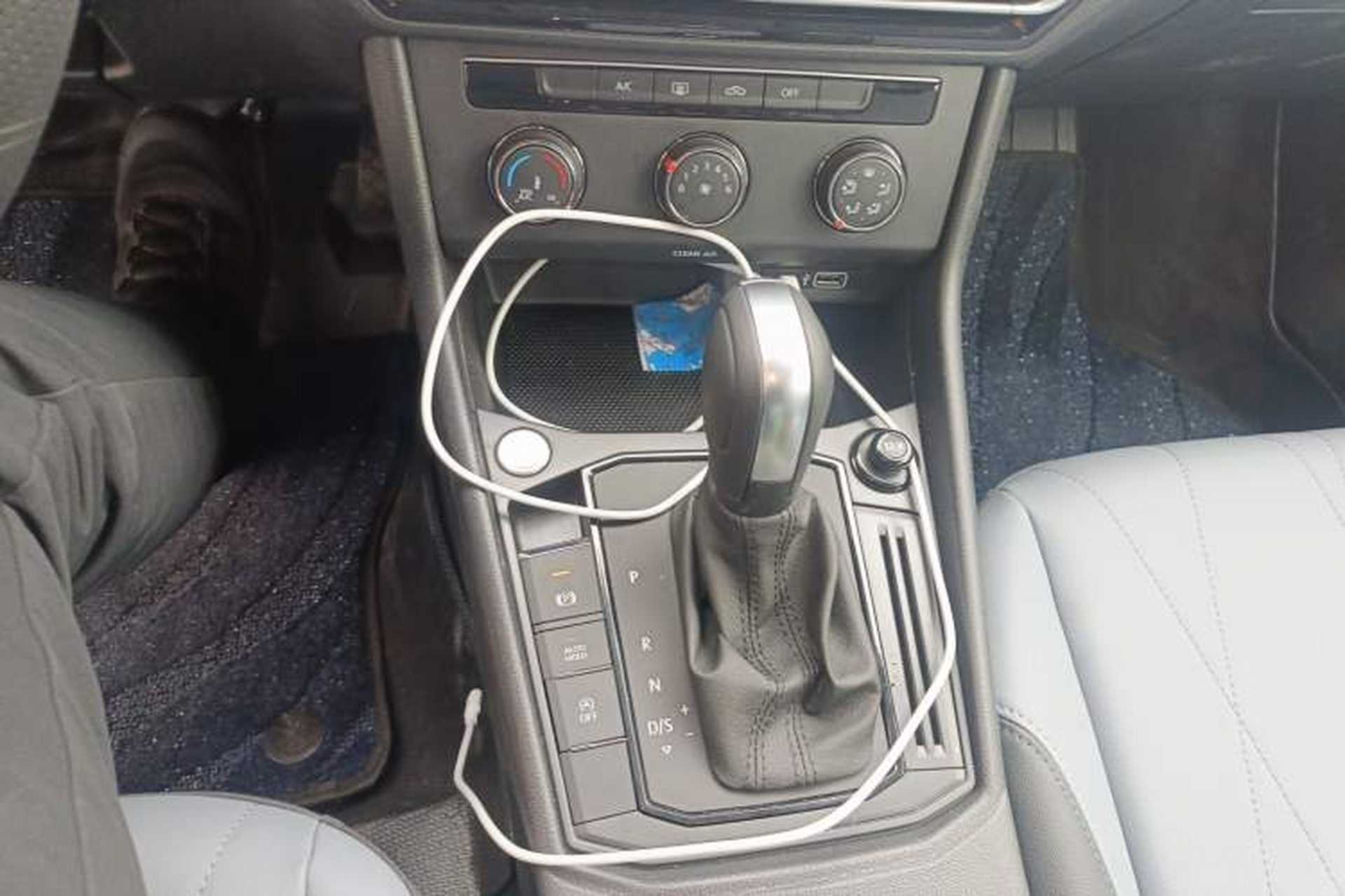 Used Volkswagen Lavida 2026 1.5L Automatic Starry Five-Million Edition Gear Lever