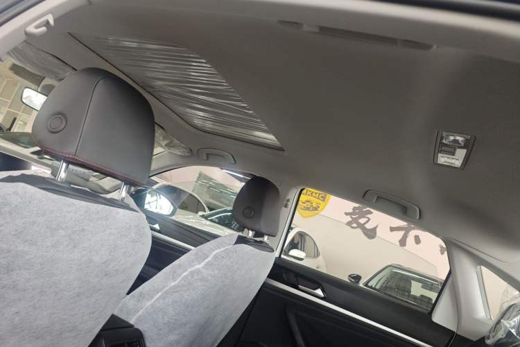 Used Volkswagen Lavida 2026 300TSI DSG Starry Sky Deluxe Edition Headliner