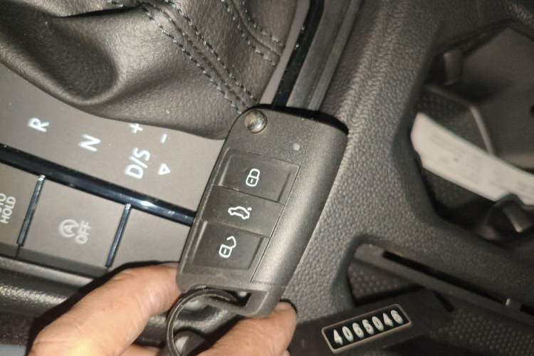 Used Volkswagen Lavida 2026 1.5L Automatic Five-Million Edition Interior 1