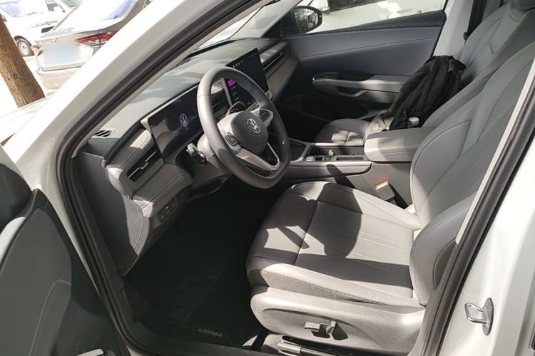 Used Volkswagen Lavida 2026 Pro 300TSI Starry Zhi Yi Edition Left Front Seat