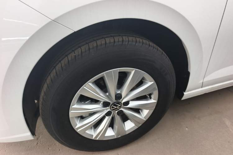 Used Volkswagen Lavida 2026 New Sharp 1.5L Outstanding New Leisure Edition Left Front Wheel Hub
