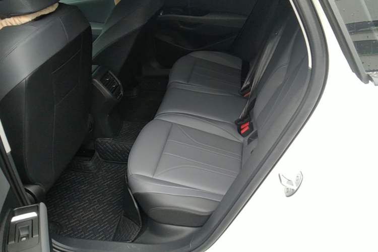 Used Volkswagen Lavida 2026 Pro 1.5L Six Million Edition Left Rear Seat