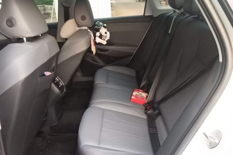 Used Volkswagen Lavida 2026 Pro 300TSI Starry Six Million Edition Left Rear Seat