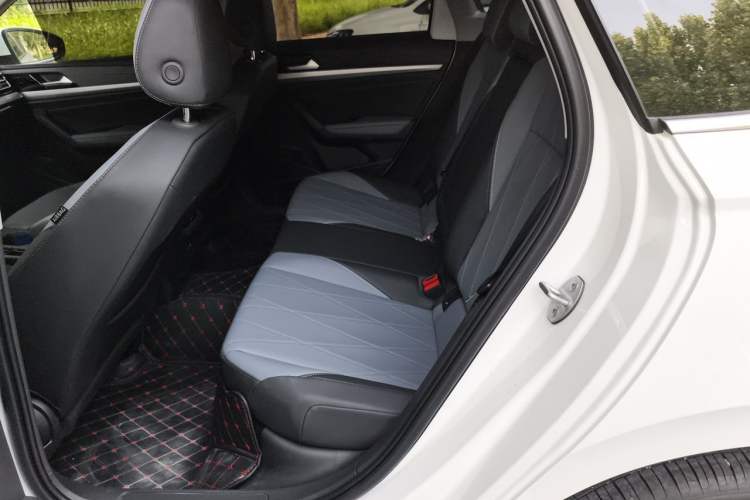 Used Volkswagen Lavida 2026 1.5L Automatic Five-Million Edition Left Rear Seat
