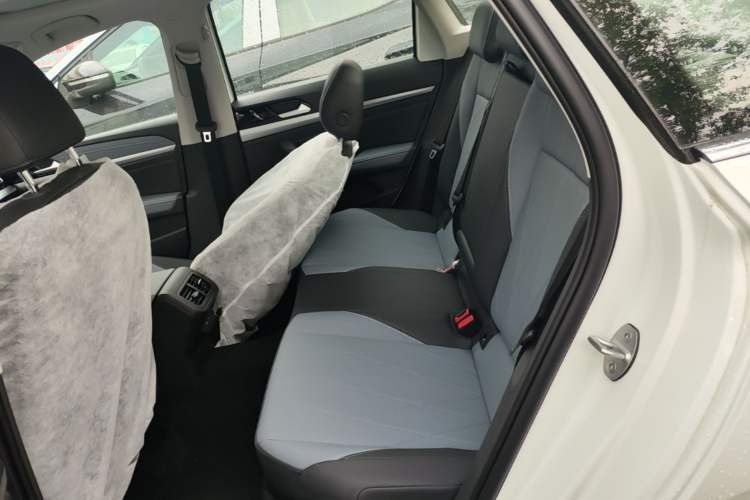 Used Volkswagen Lavida 2026 1.5L Automatic Starry Five-Million Edition Left Rear Seat