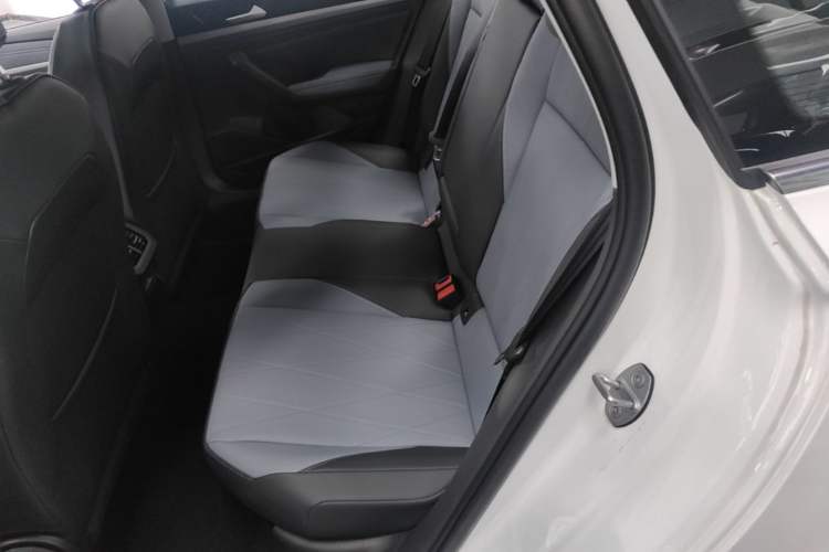 Used Volkswagen Lavida 2026 1.5L Automatic Starry Five-Million Edition Left Rear Seat