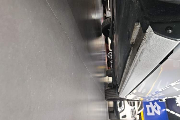 Used Volkswagen Lavida 2026 Pro 1.5L Starry Six Million Edition Left Side Sill