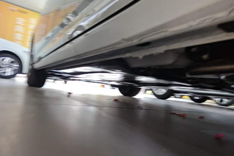 Used Volkswagen Lavida 2026 1.5L Automatic Starry Five-Million Edition Left Side Sill