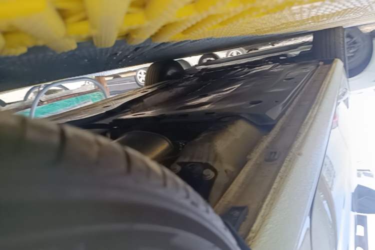 Used Volkswagen Lavida 2026 Pro 300TSI Starry Six Million Edition Left Side Sill