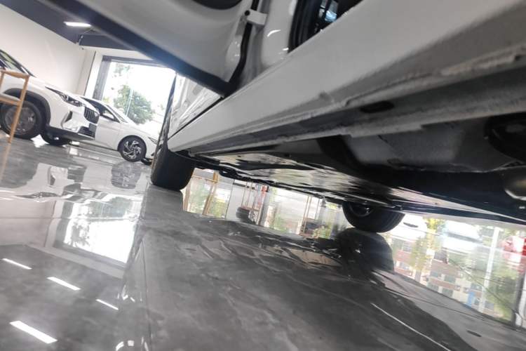 Used Volkswagen Lavida 2026 1.5L Automatic Starry Five-Million Edition Left Side Sill