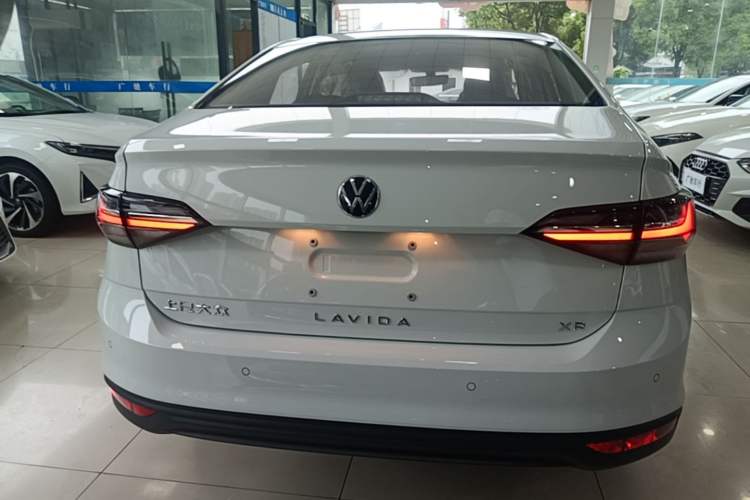 Used Volkswagen Lavida 2026 New Sharp 1.5L Outstanding New Leisure Edition Rear