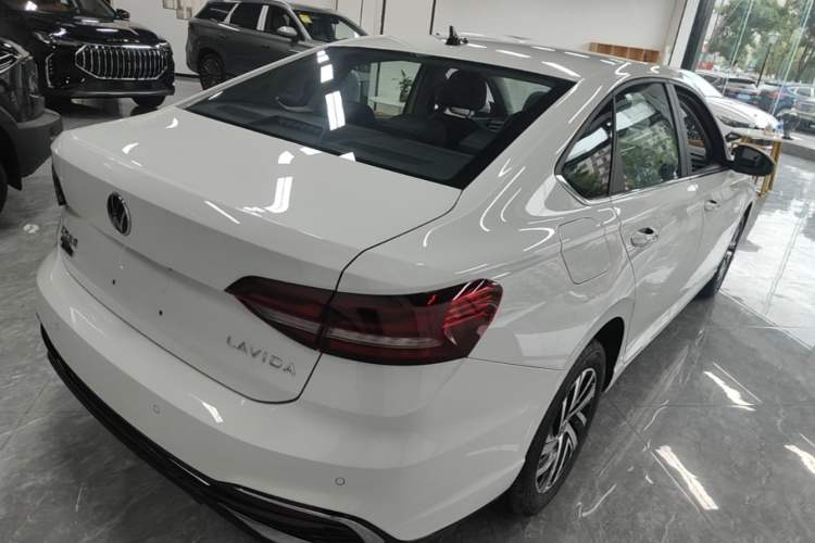 Used Volkswagen Lavida 2026 1.5L Automatic Starry Five-Million Edition Rear Right 45 Deg