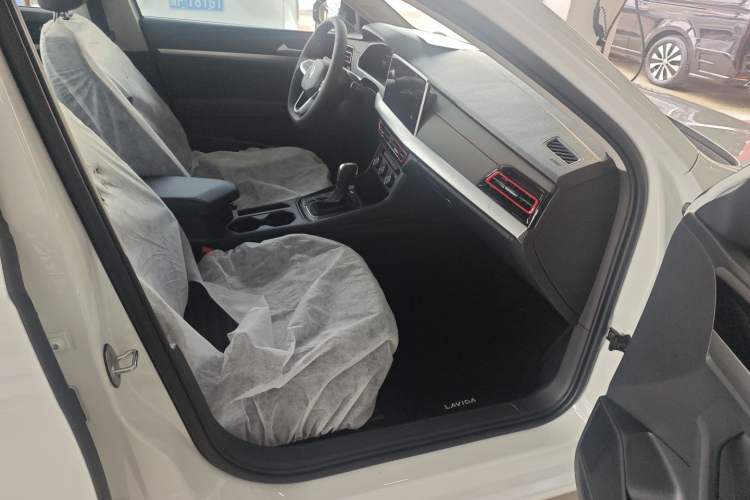 Used Volkswagen Lavida 2026 300TSI DSG Starry Sky Deluxe Edition Right Front Seat