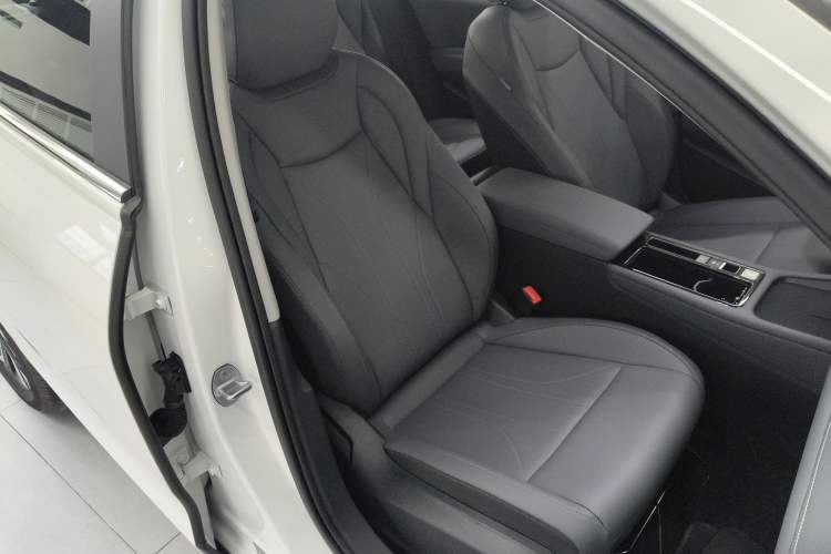 Used Volkswagen Lavida 2026 Pro 1.5L Six Million Edition Right Front Seat