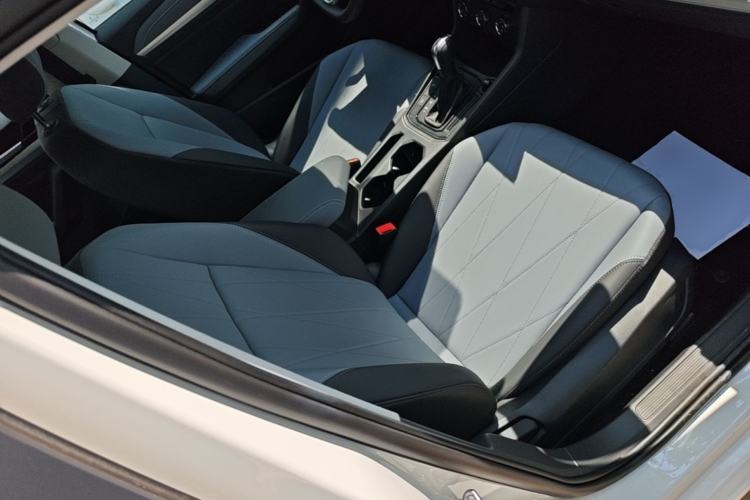 Used Volkswagen Lavida 2026 1.5L Automatic Starry Five-Million Edition Right Front Seat