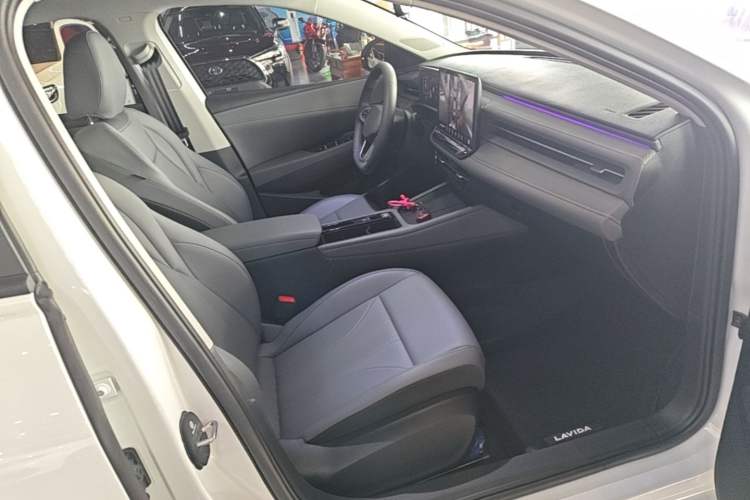 Used Volkswagen Lavida 2026 Pro 1.5L Starry Six Million Edition Right Front Seat