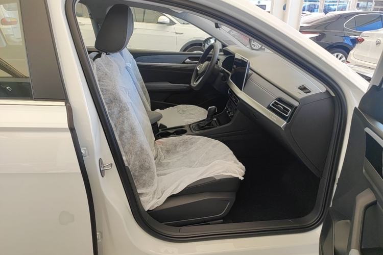 Used Volkswagen Lavida 2026 1.5L Automatic Starry Five-Million Edition Right Front Seat
