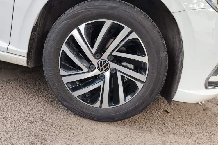 Used Volkswagen Lavida 2026 1.5L Automatic Five-Million Edition Right Front Wheel Hub