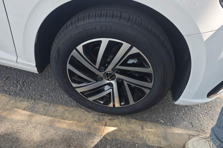 Used Volkswagen Lavida 2026 300TSI DSG Starry Leading Edition Right Front Wheel Hub
