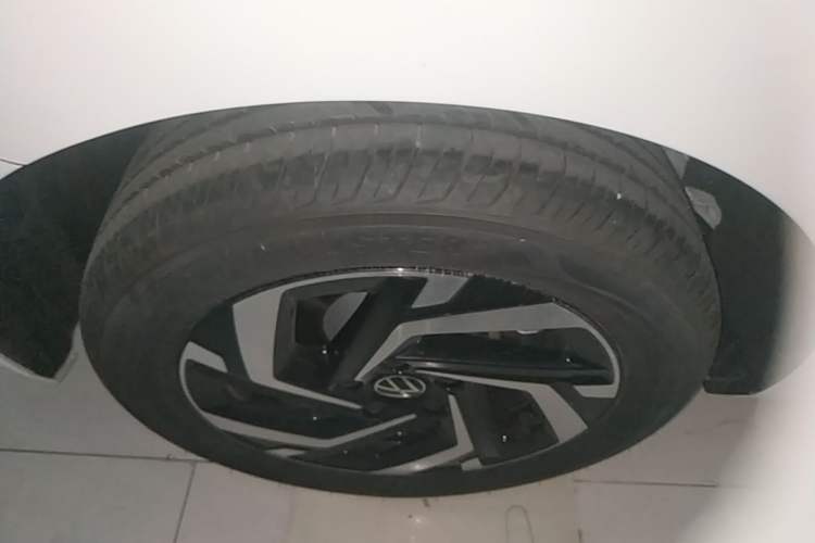 Used Volkswagen Lavida 2026 Pro 300TSI Six Million Edition Right Rear Wheel Hub