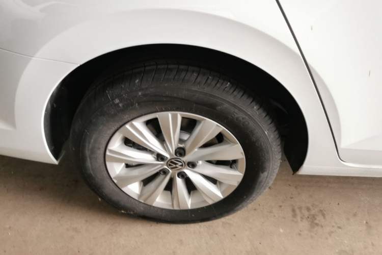 Used Volkswagen Lavida 2026 New Sharp 1.5L Outstanding New Leisure Edition Right Rear Wheel Hub