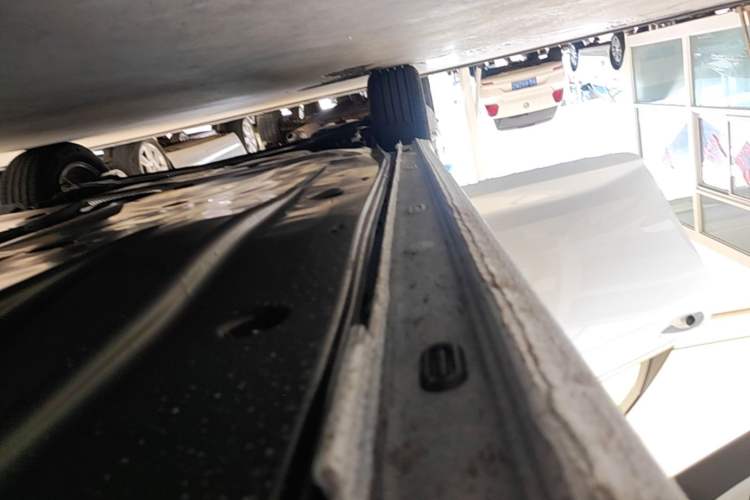 Used Volkswagen Lavida 2026 1.5L Automatic Starry Five-Million Edition Right Side Sill
