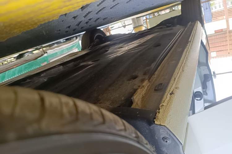 Used Volkswagen Lavida 2026 Pro 300TSI Starry Six Million Edition Right Side Sill
