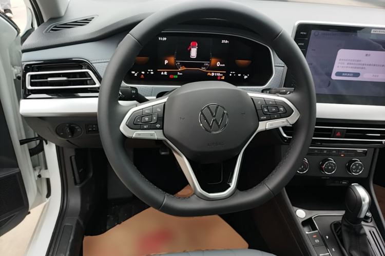 Used Volkswagen Lavida 2026 1.5L Automatic Starry Five-Million Edition Steering Wheel