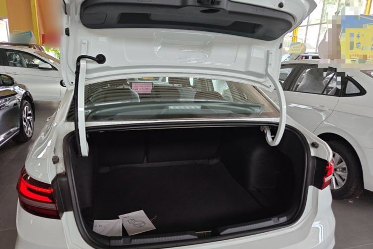 Used Volkswagen Lavida 2026 1.5L Automatic Starry Five-Million Edition Trunk