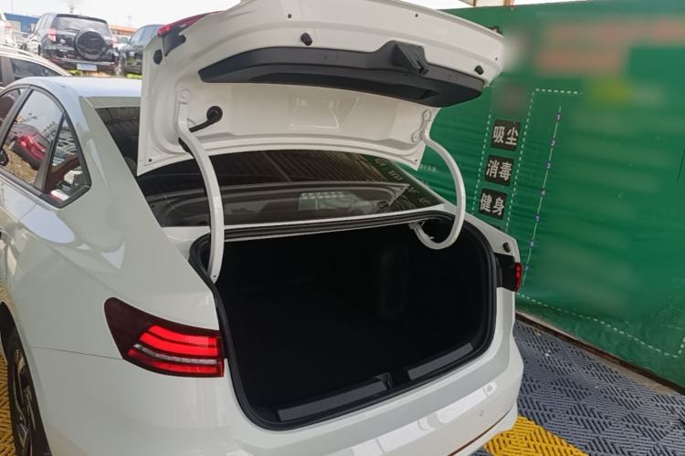 Used Volkswagen Lavida 2026 Pro 300TSI Starry Six Million Edition Trunk
