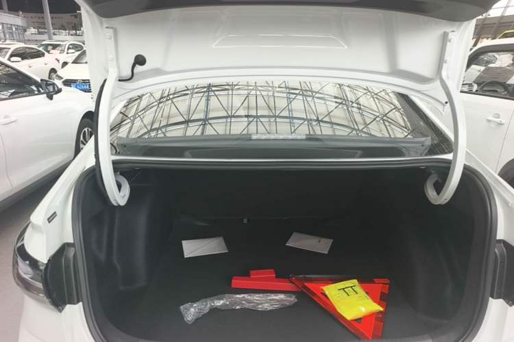 Used Volkswagen Lavida 2026 New Sharp 1.5L Outstanding New Leisure Edition Trunk