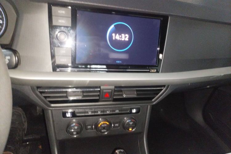 Used Volkswagen Lavida Pure Electric 2019 Enjoyment Edition Audio And AC Panel