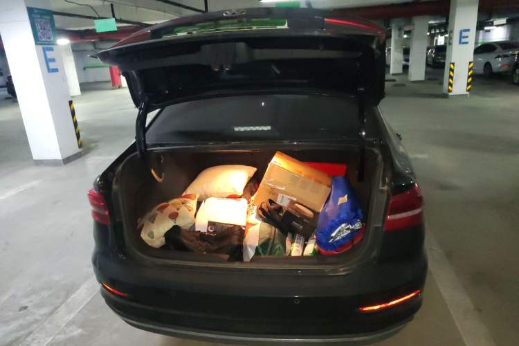 Used Volkswagen Lavida Pure Electric 2019 Enjoyment Edition Trunk