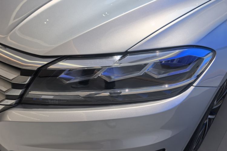 Used Volkswagen Lavida Pure Electric 2019 Enjoyment Edition Left Front Headlight