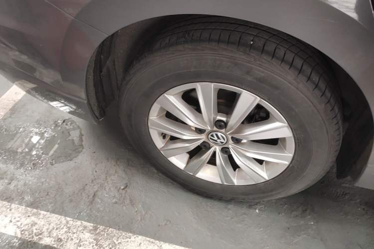 Used Volkswagen Lavida Pure Electric 2019 Enjoyment Edition Right Rear Wheel Hub