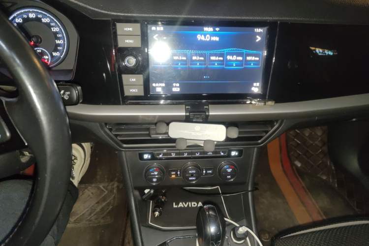 Used Volkswagen Lavida Pure Electric 2019 Enjoyment Edition Audio And AC Panel