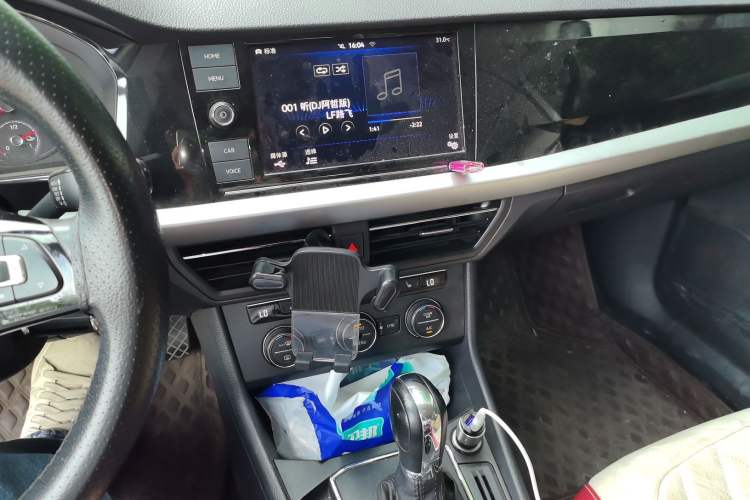 Used Volkswagen Lavida Pure Electric 2019 Enjoyment Edition Audio And AC Panel