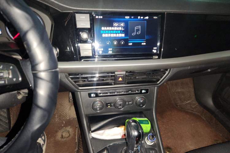Used Volkswagen Lavida Pure Electric 2019 Enjoyment Edition Audio And AC Panel