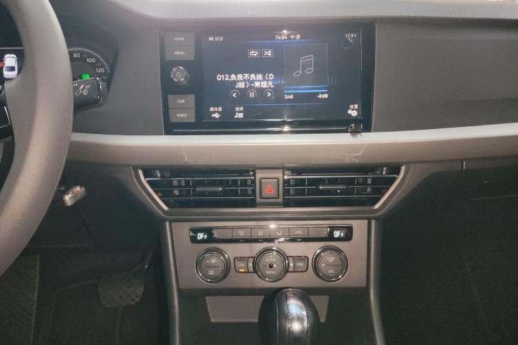 Used Volkswagen Lavida Pure Electric 2019 Enjoyment Edition Audio And AC Panel