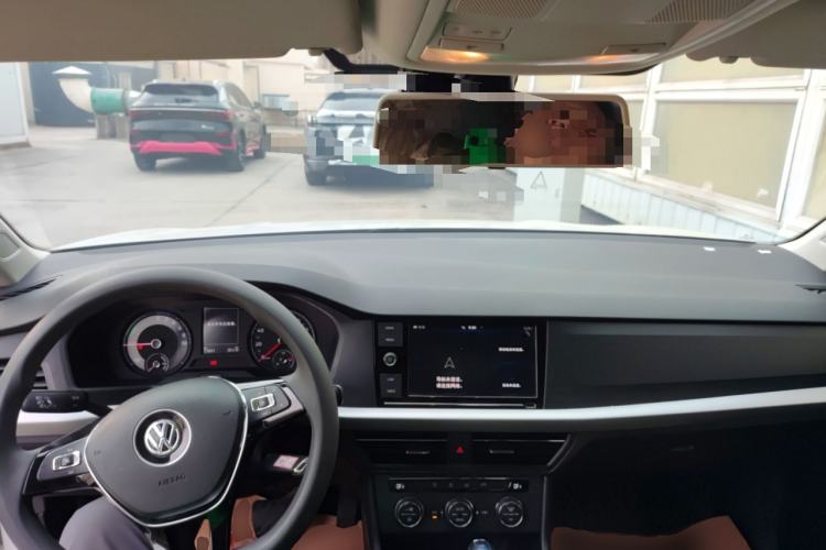 Used Volkswagen Lavida Pure Electric 2019 Low-Trim Version Center Console