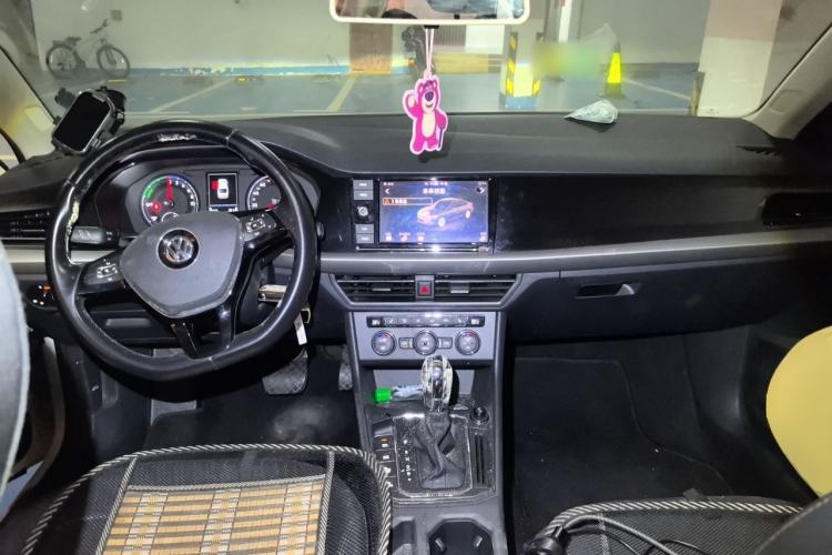 Used Volkswagen Lavida Pure Electric 2019 Enjoyment Edition Center Console
