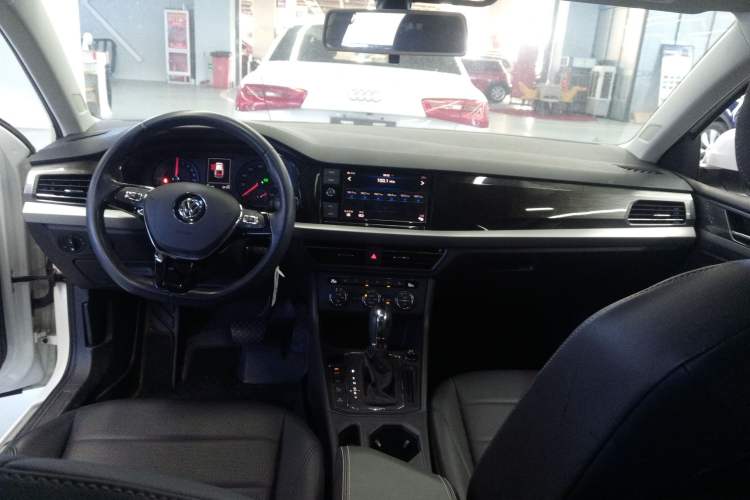 Used Volkswagen Lavida Pure Electric 2019 Enjoyment Edition Center Console
